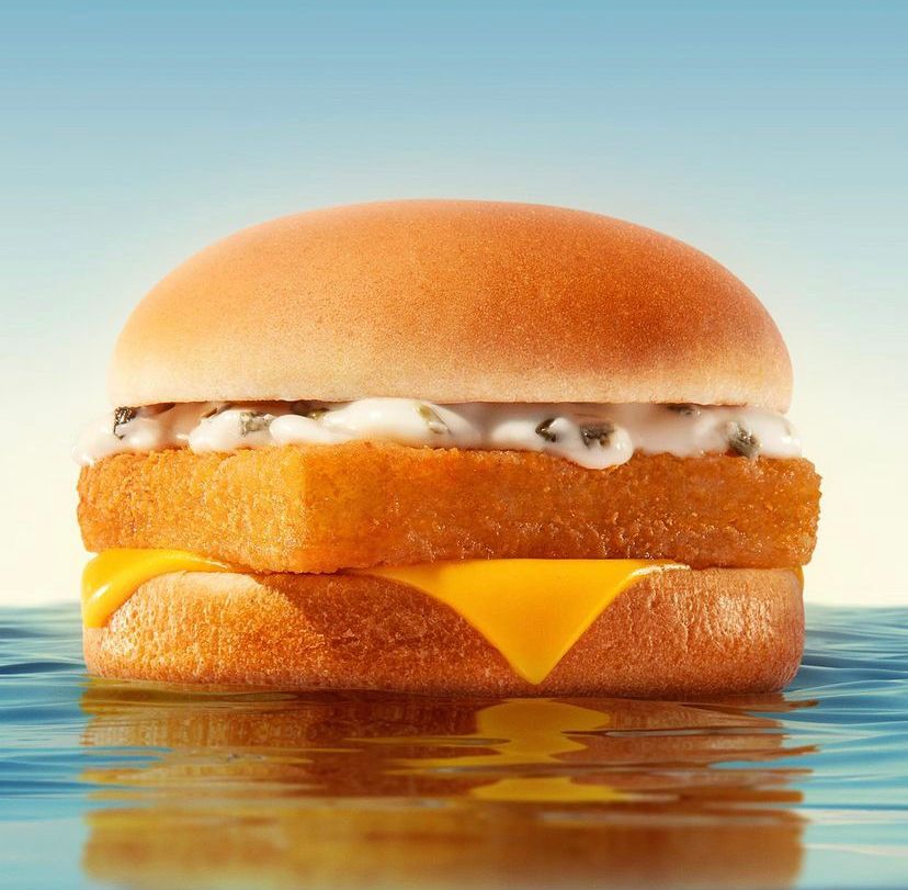 McDonald's aposta com McFish em foco em cima d'água 