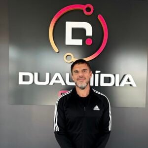 Dual OOH Mídia Anuncia André Figueiredo como Diretor de Criação