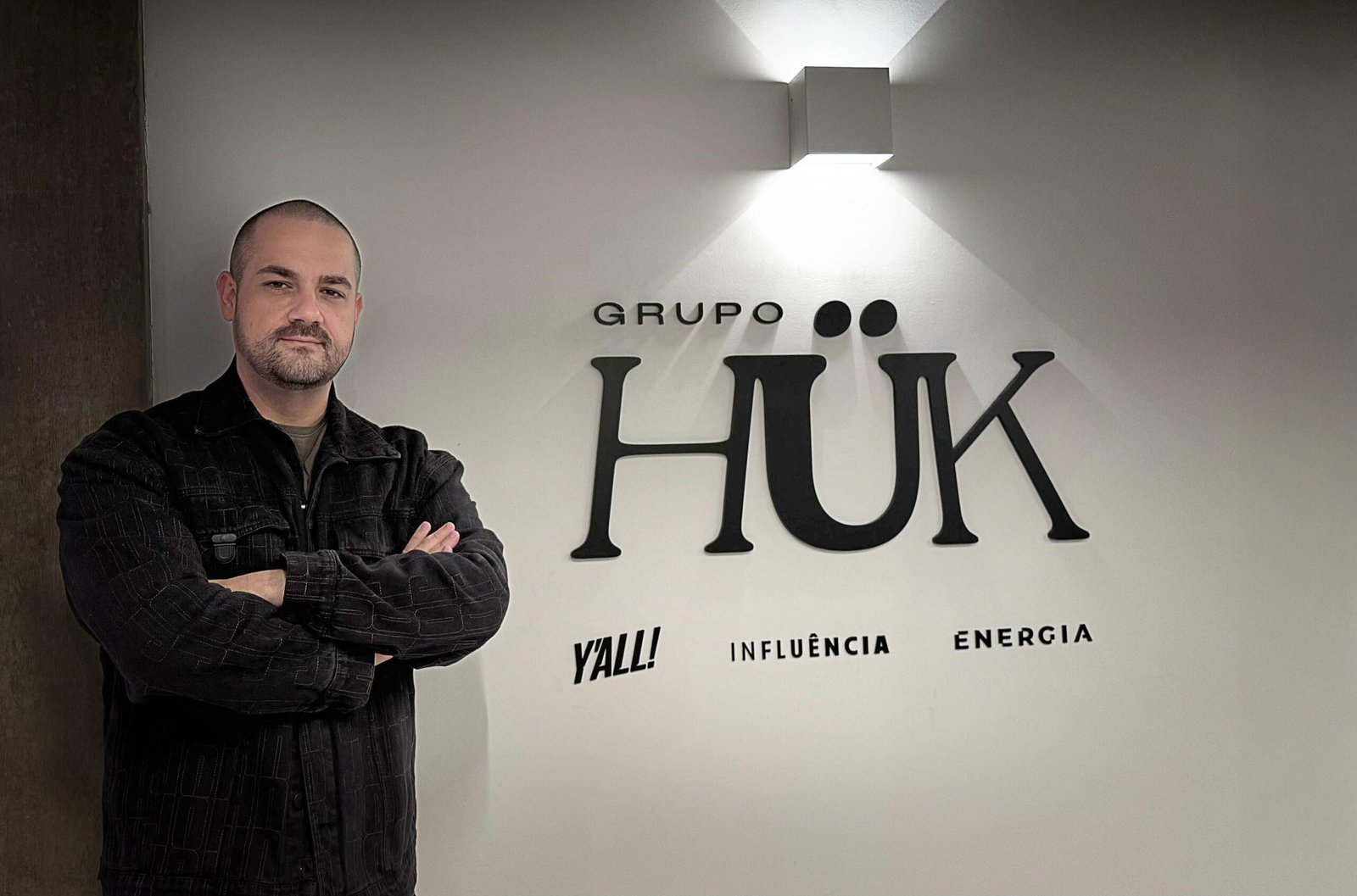 Y'ALL anuncia diretor de criação associado