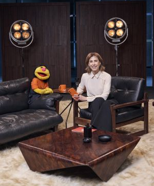 Adênia Chloe estreia em "Tá Feito com Fernanda Torres"